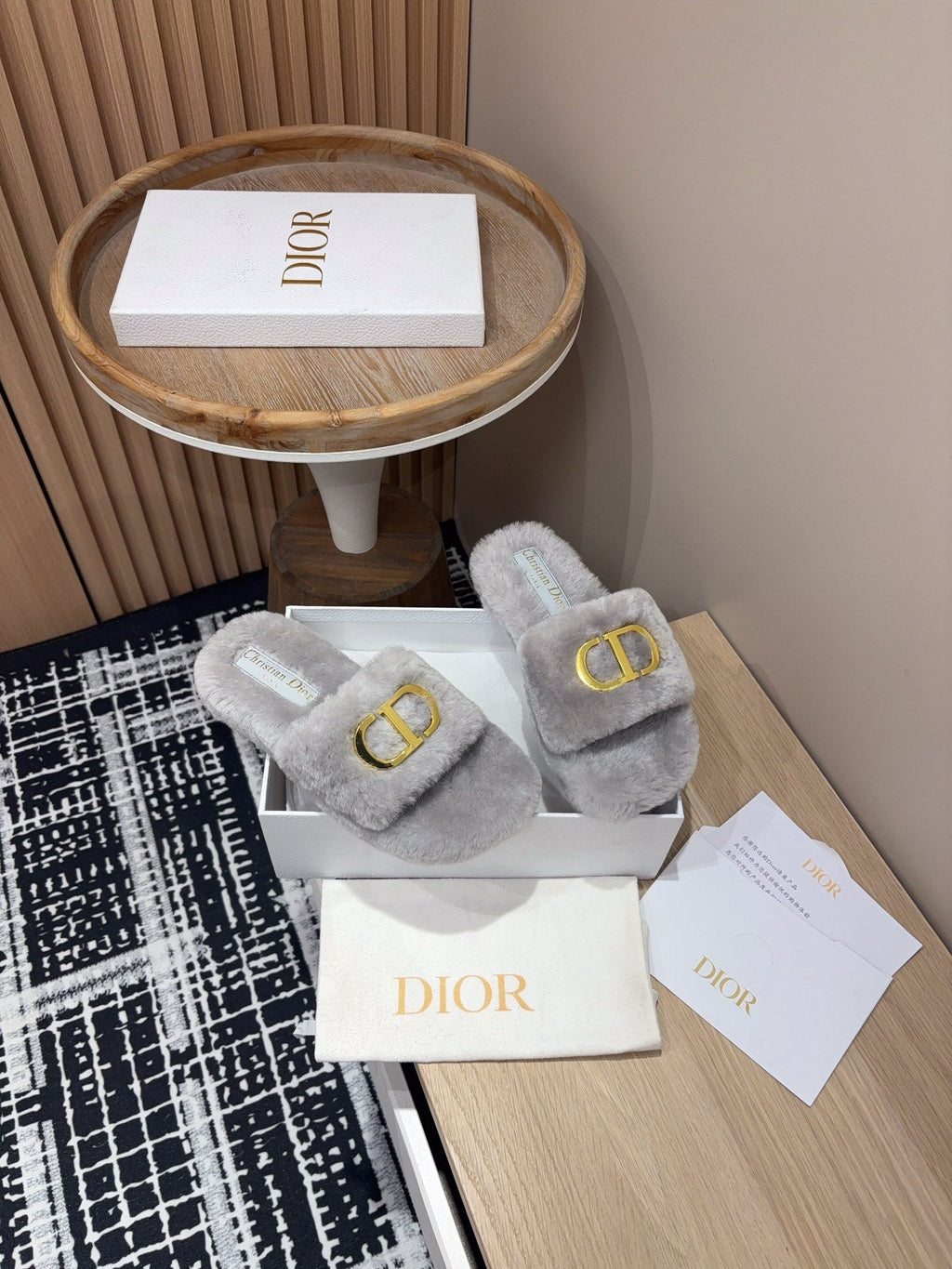 DIOR THICK-SOLE SLIPPER IN PALE GRAY FLEECE WITH GOLD LOGO