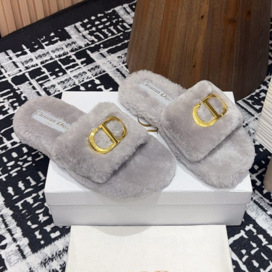DIOR THICK-SOLE SLIPPER IN PALE GRAY FLEECE WITH GOLD LOGO