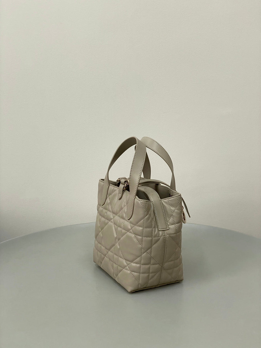 DIOR MINI TOUJOURS BUCKET BAG 18 IN BEIGE CANNAGE CALFSKIN