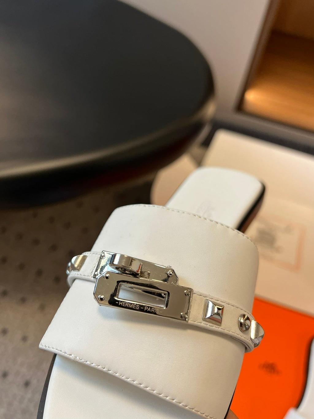 HERMES GIULIA FLAT SANDAL IN WHITE CALFSKIN