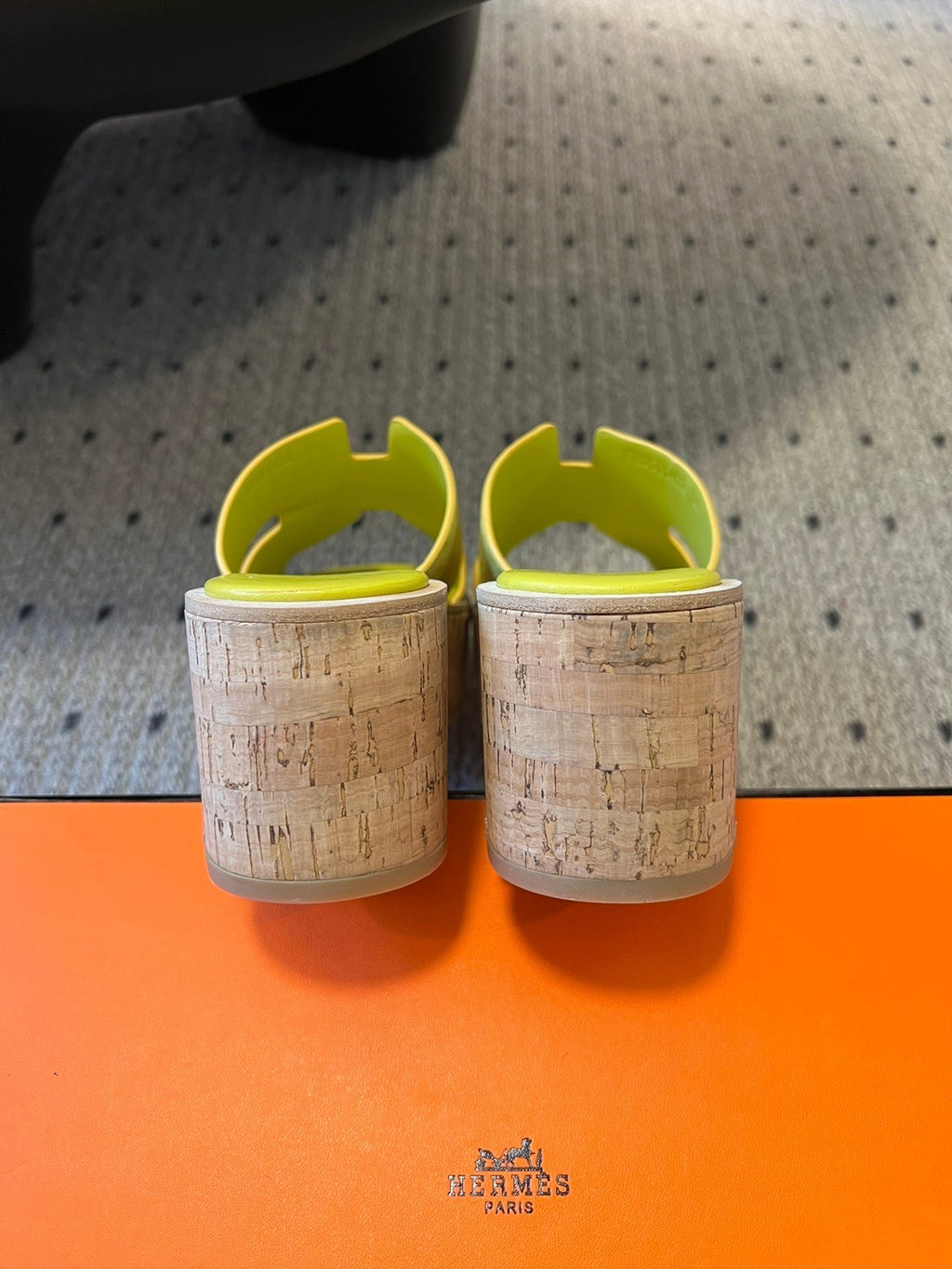 HERMES EZE SANDAL 85 MM IN NEON YELLOW CALFSKIN