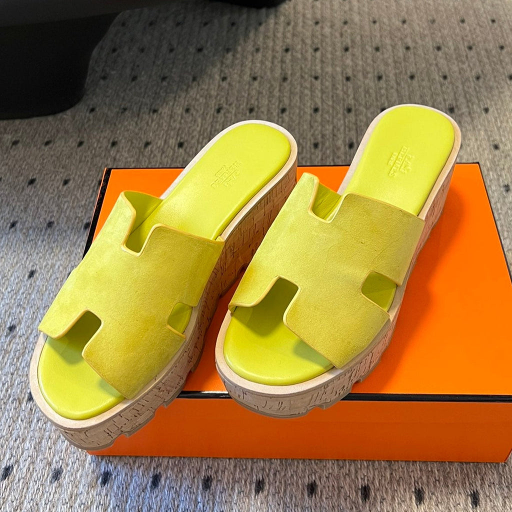 HERMES EZE SANDAL 85 MM IN NEON YELLOW CALFSKIN