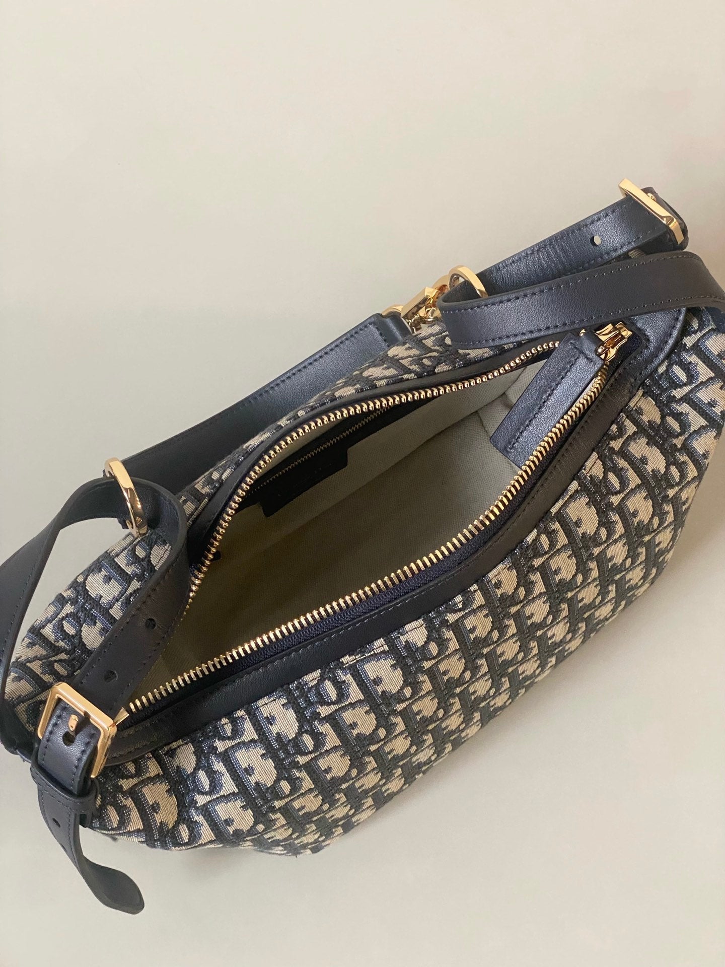 DIOR MEDIUM D-JOURNEY SHOULDER BAG 25 IN BLACK MONOGRAM OBLIQUE JACQUARD