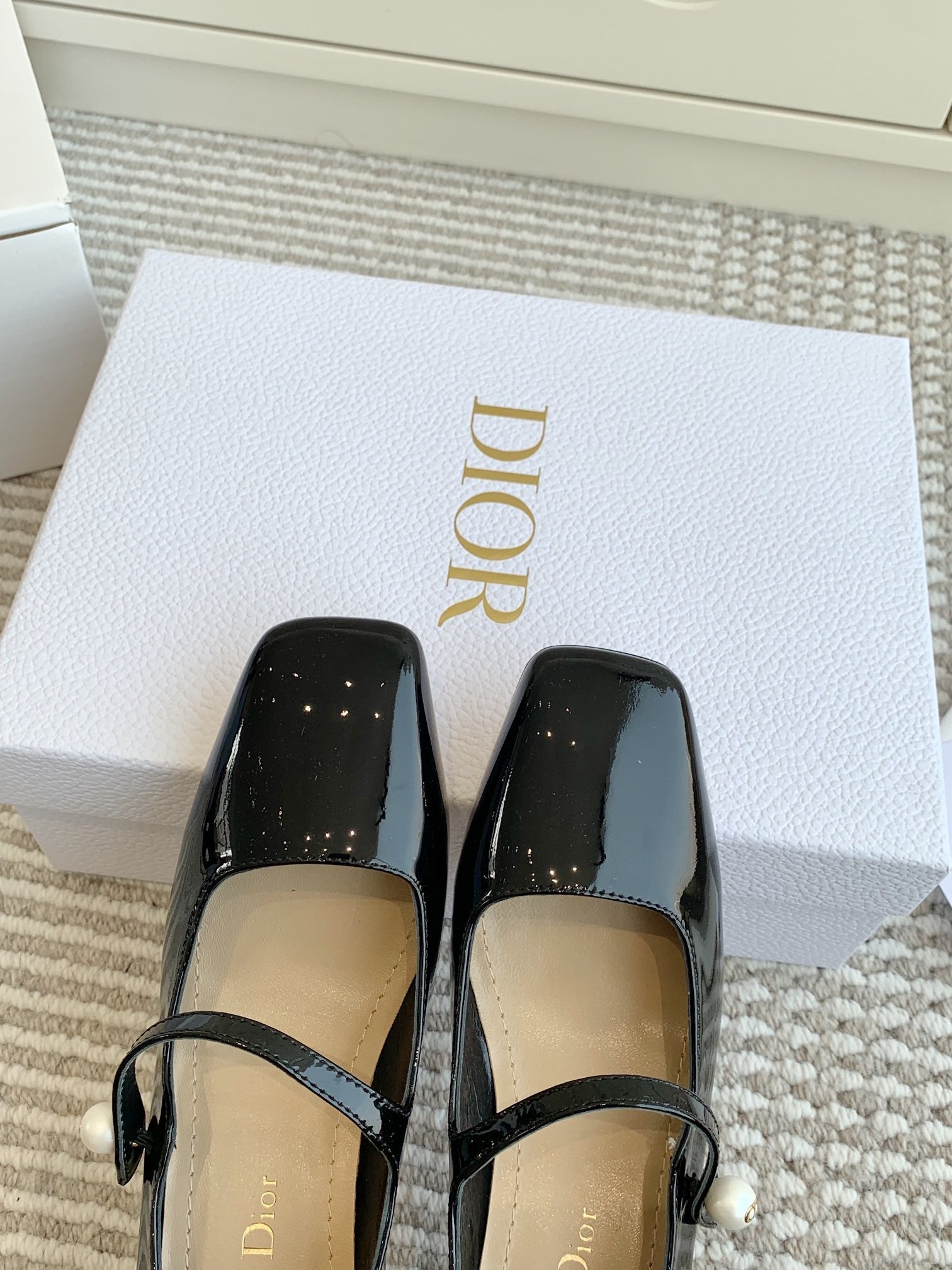DIOR PEARL JOLIE MARY JANE PUMPS IN BLACK CALFSKIN