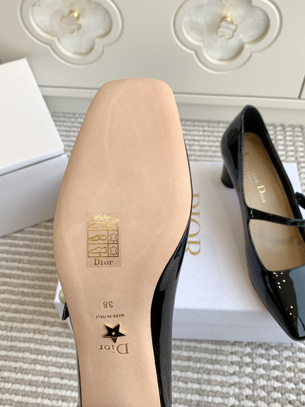 DIOR PEARL JOLIE MARY JANE PUMPS IN BLACK CALFSKIN