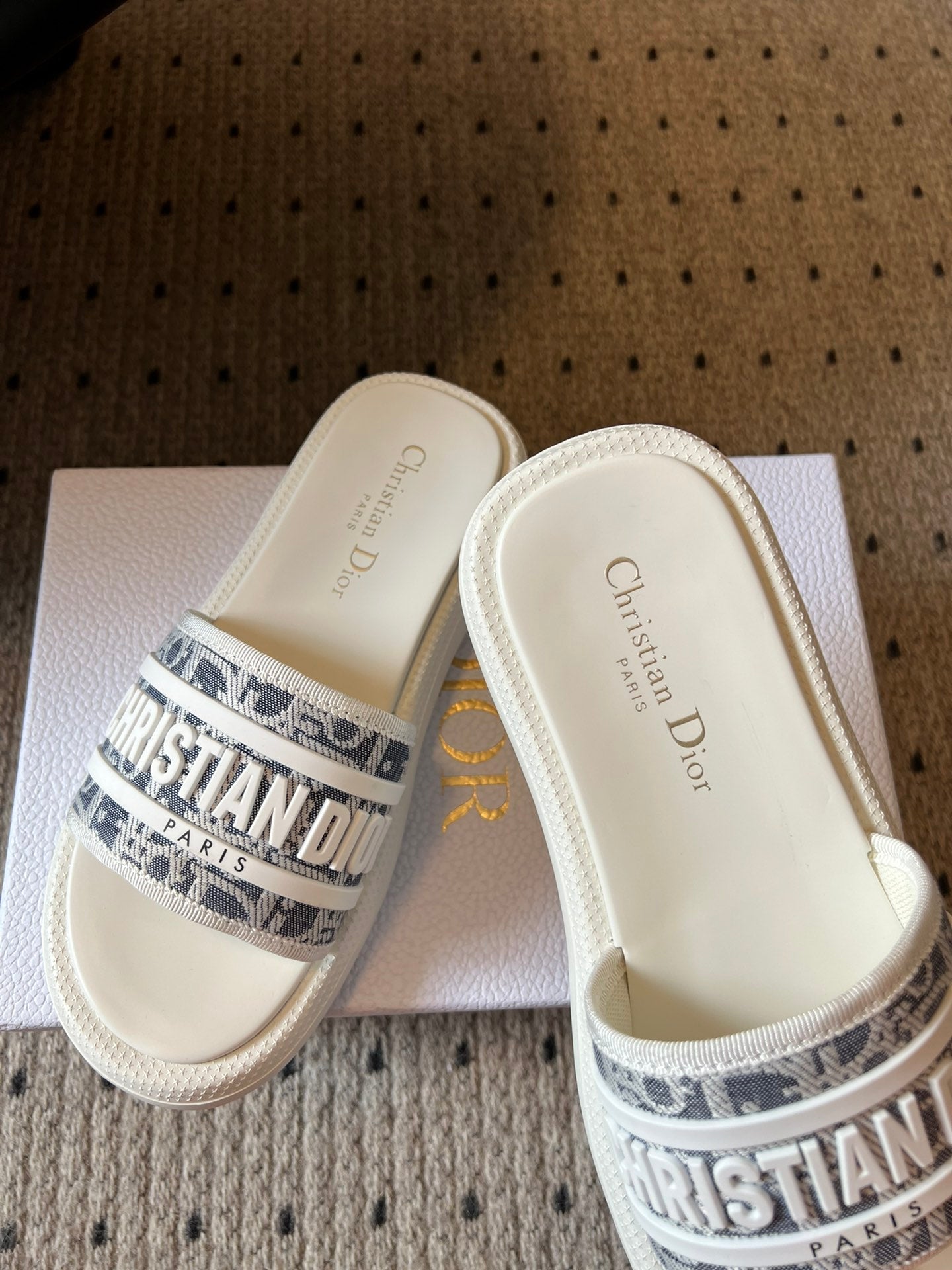 DIOR CD DWAY SLIDES WHITE RUBBER TOILE DE JOUY EMBROIDERY
