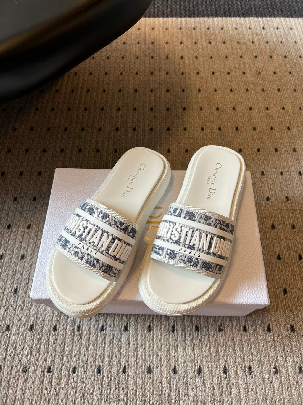 DIOR CD DWAY SLIDES WHITE RUBBER TOILE DE JOUY EMBROIDERY