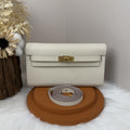 HERMES KELLY CLASSIQUE TO GO WALLET 20 IN BEIGE CALFSKIN GOLD HARDWARE