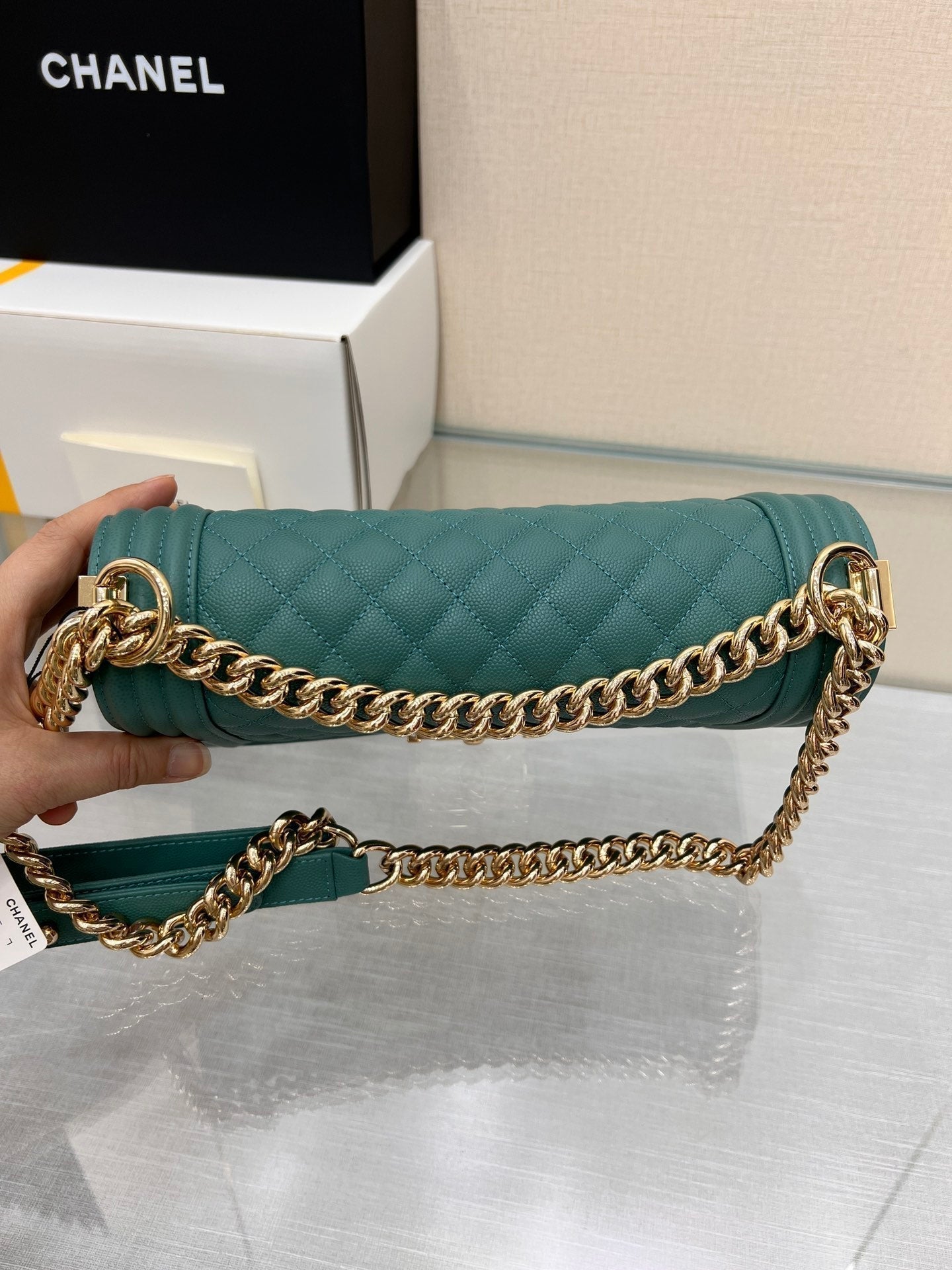 CHANEL BOY BAG MEDIUM 25 EVERGREEN CAVIAR GOLD HARDWARE