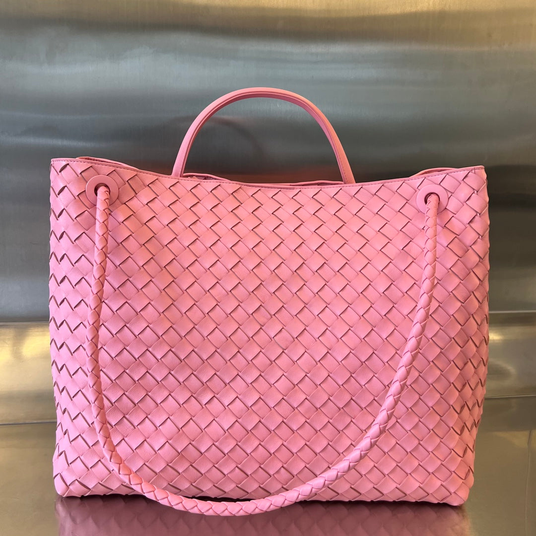 BOTTEGA VENETA LARGE ANDIAMO 45CM PINK LAMBSKIN