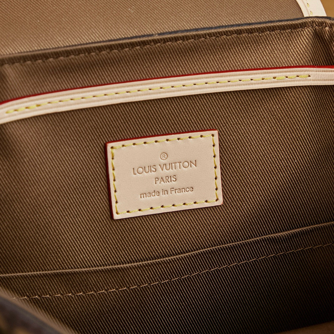 LOUIS VUITTON BACKPACK EXCURSION PM 23 MONOGRAM