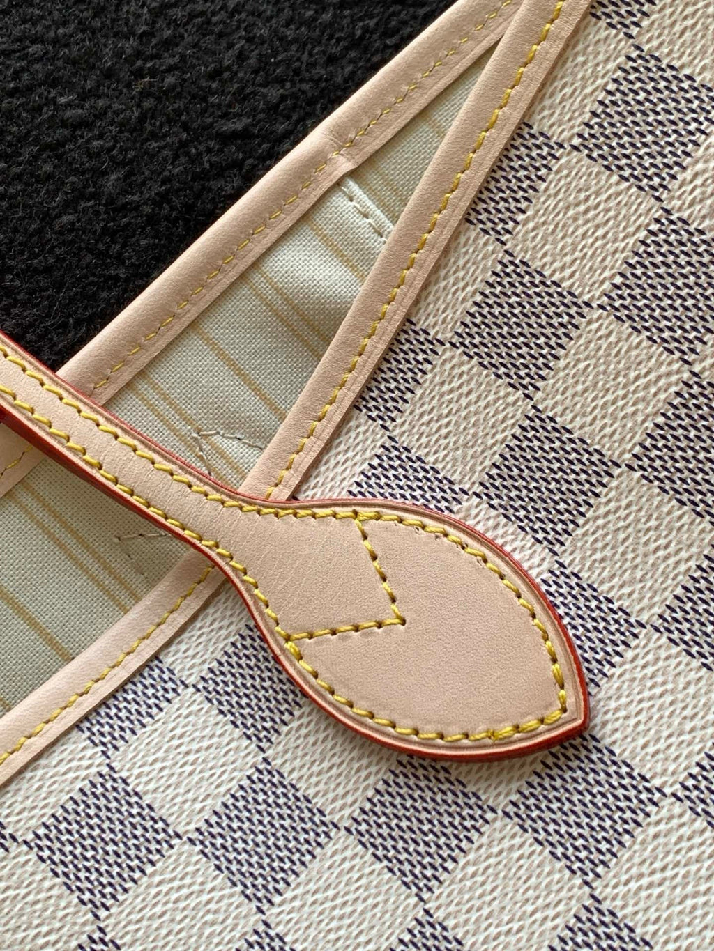 LOUIS VUITTON NEVERFULL MM 32 GREY CREAM DAMIER AZUR INSIDE COLOUR 1