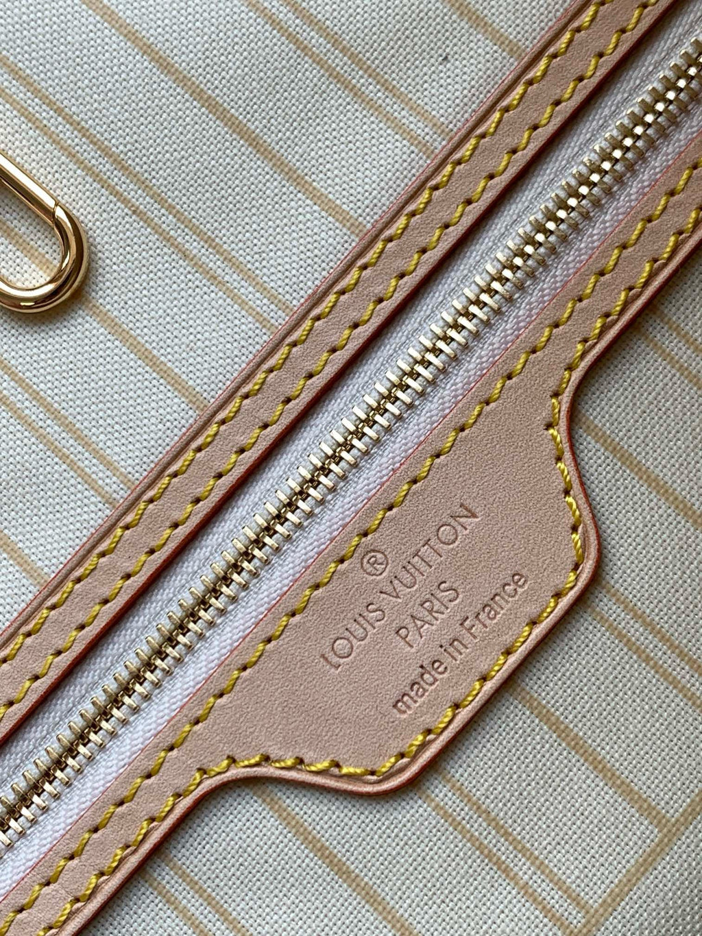 LOUIS VUITTON NEVERFULL MM 32 GREY CREAM DAMIER AZUR INSIDE COLOUR 1