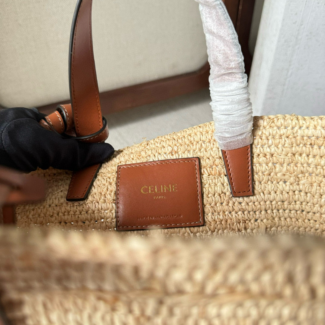 CELINE TEEN SUPPLE  CLASSIC PANIER IN RAFFIA AND CALFSKIN TAN