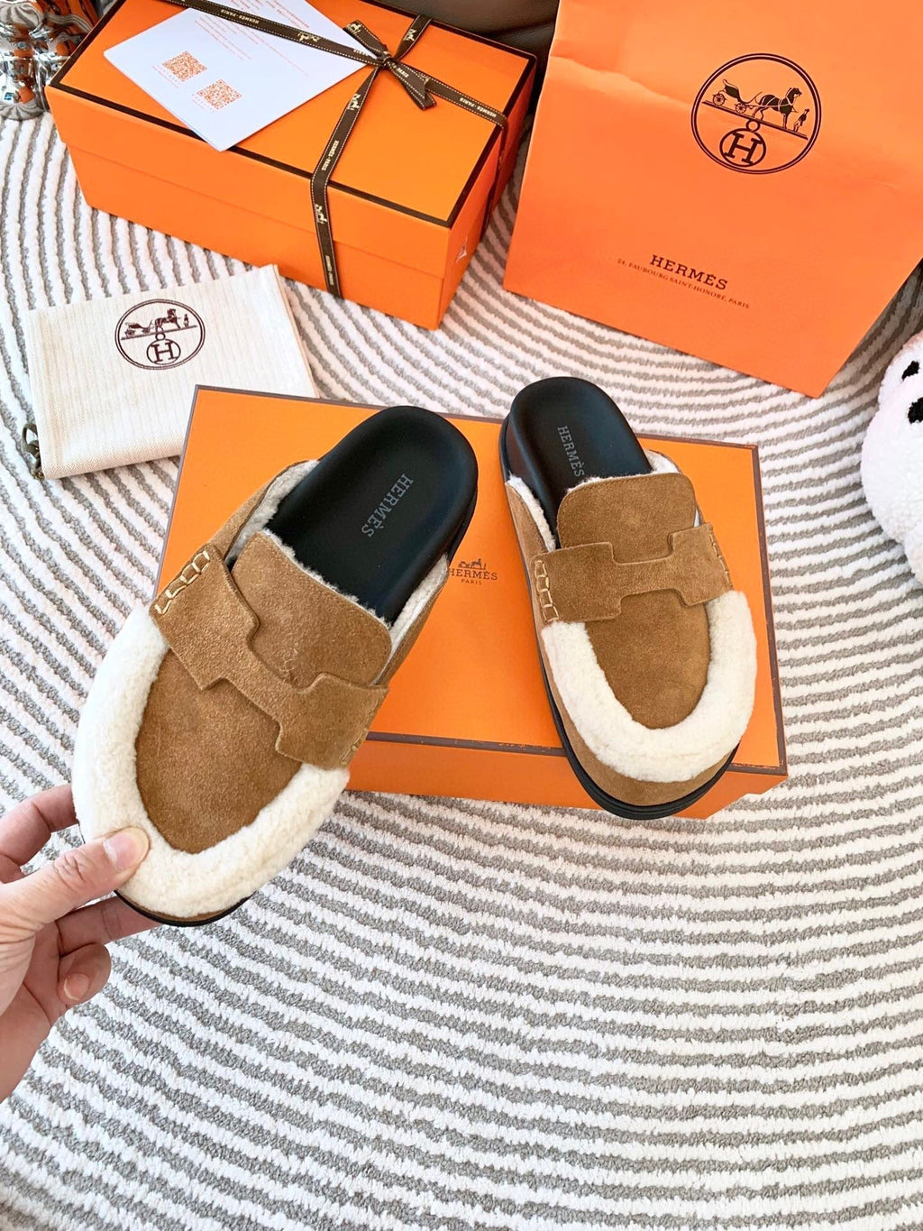 HERMES G0 MULE BROWN SUEDE SHEARLING