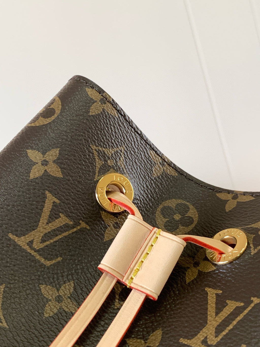 LOUIS VUITTON NÉONOÉ BB 20 IN BROWN MONOGRAM CANVAS