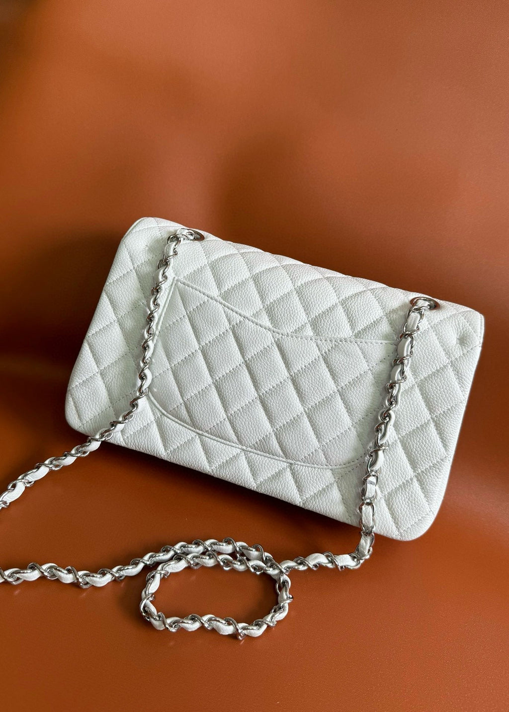 CHANEL FLAP BAG 25 IN WHITE CAVIAR LAMBSKIN SILVER HARDWARE