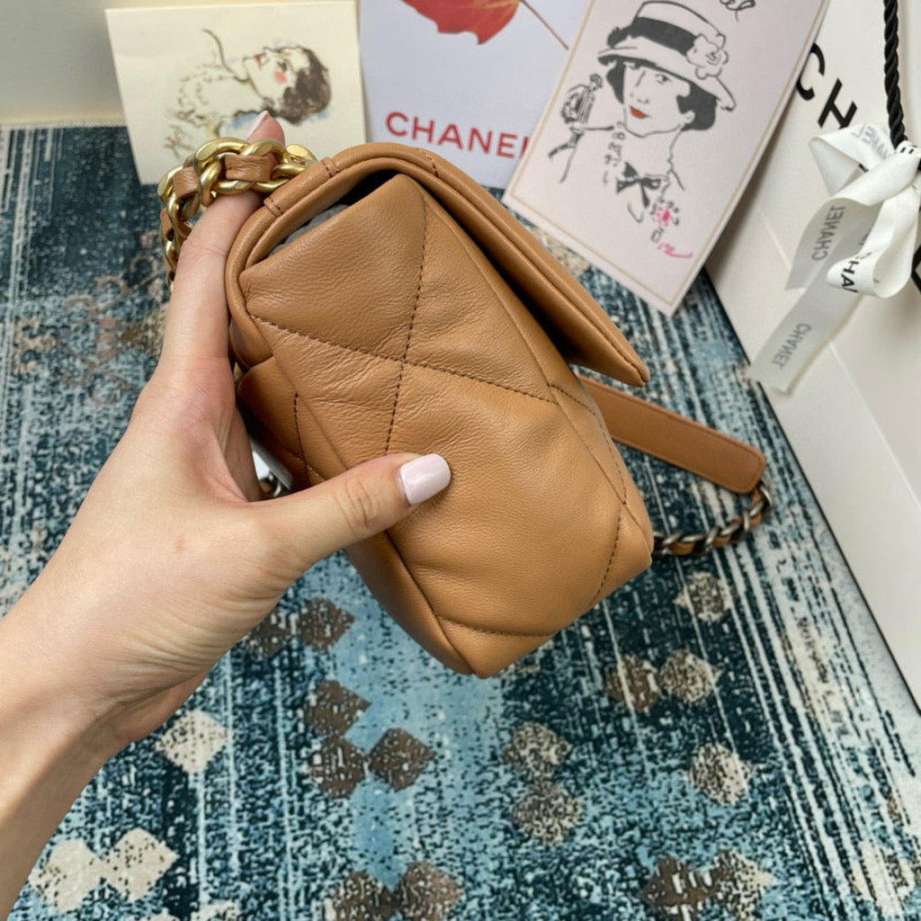 CHANEL MEDIUM 26 FLAP BAG IN PEANUT LAMBSKIN