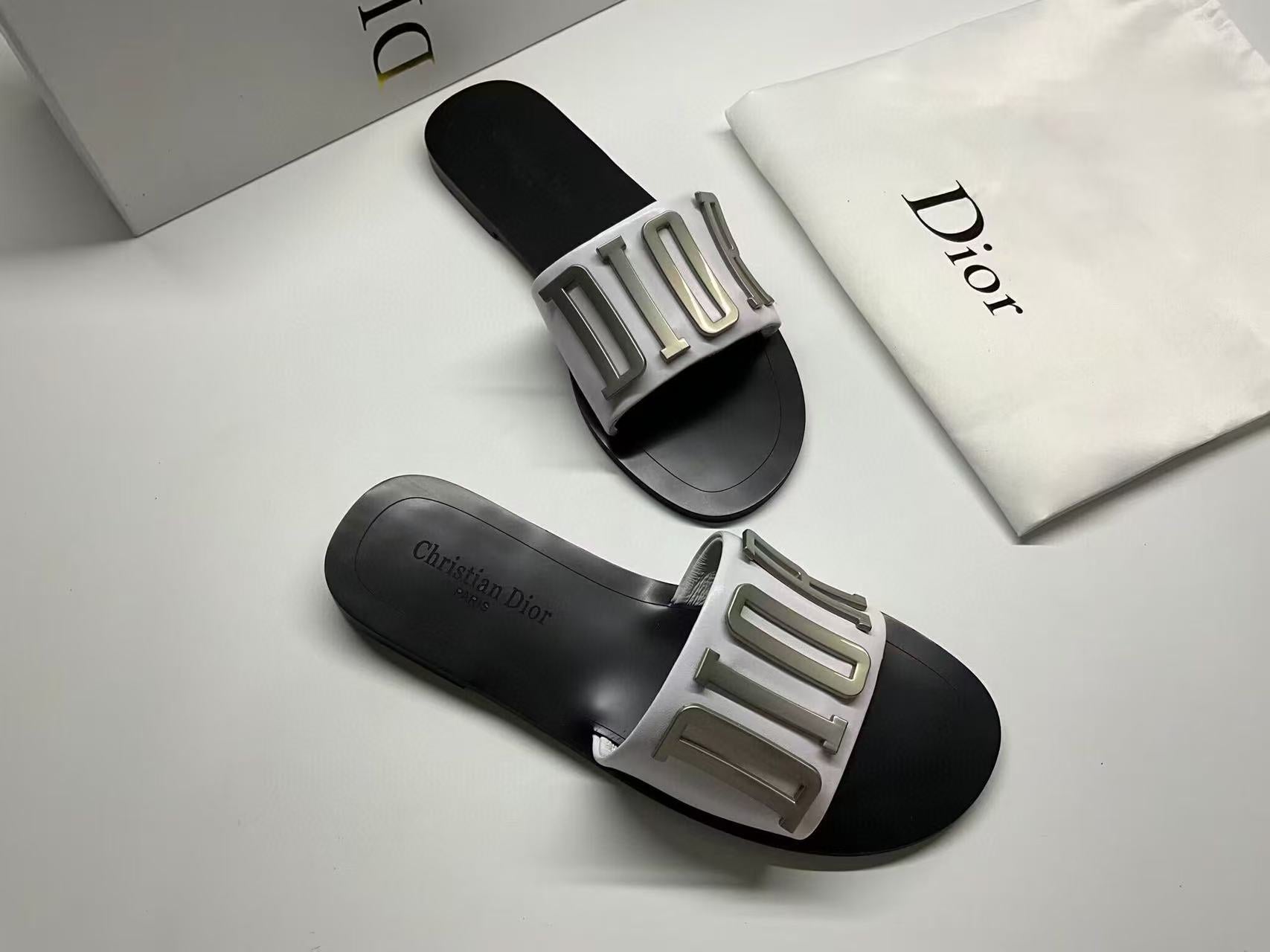 DIOR CD SLIDE REVOLUTION BLACK MIX GREY SHW