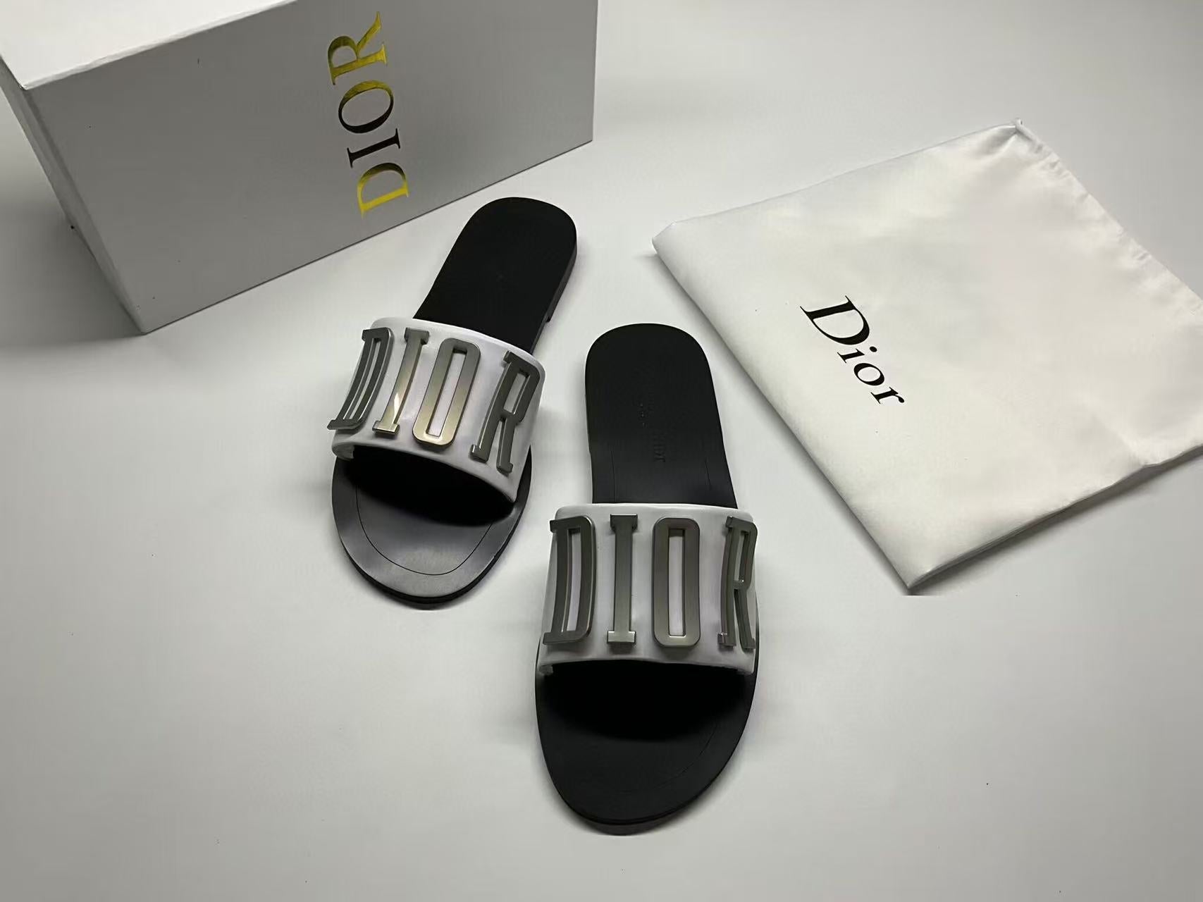 DIOR CD SLIDE REVOLUTION BLACK MIX GREY SHW