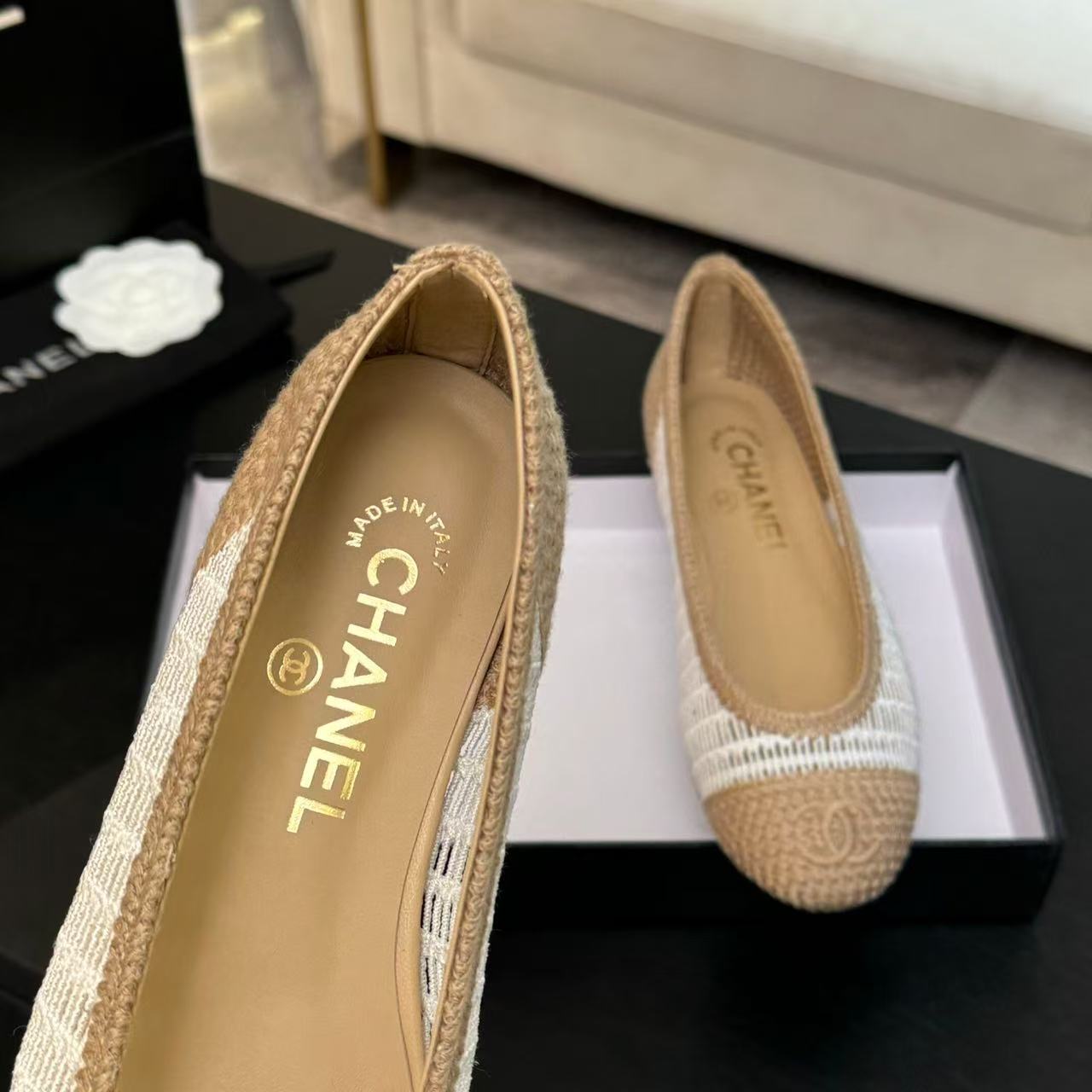 CHANEL 2025 ballet flat beige white raffia