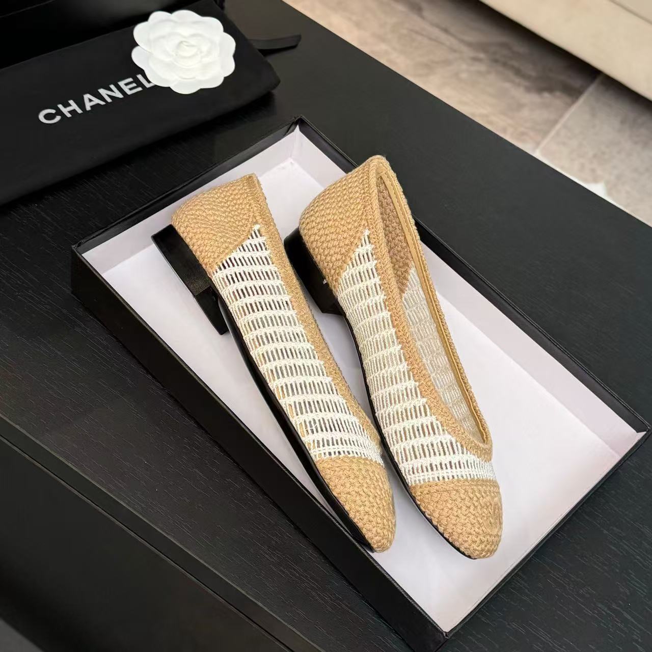 CHANEL 2025 ballet flat beige white raffia