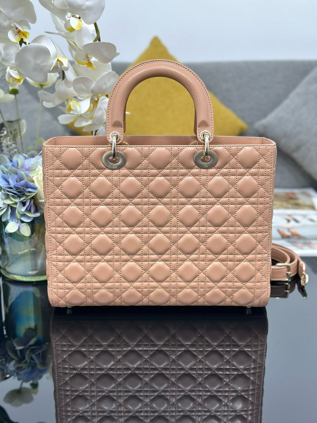 DIOR LARGE 32 LADY BAG IN PEACE LAMBSKIN WITH GOLD HARDWARE