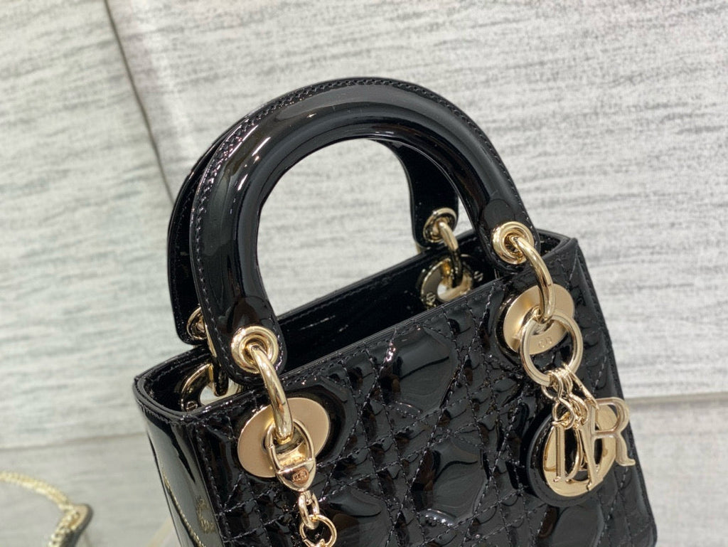 DIOR MINI 17 LADY BAG IN BLACK PATENT CALFSKIN