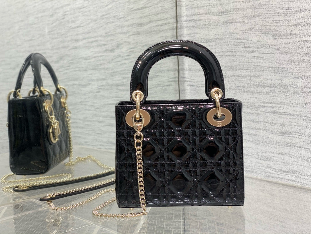 DIOR MINI 17 LADY BAG IN BLACK PATENT CALFSKIN