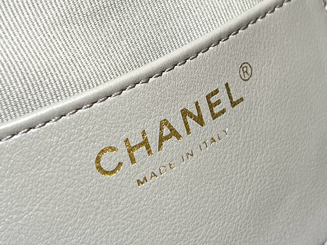 CHANEL 25 HANDBAG IN GREY 30 SUEDE GOLD HARDWARE