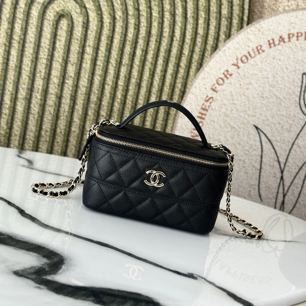 CHANEL VANITY 17 CAVIAR WITH HANDLE IN BLACK CALFSKIN GOLD HARDWARE