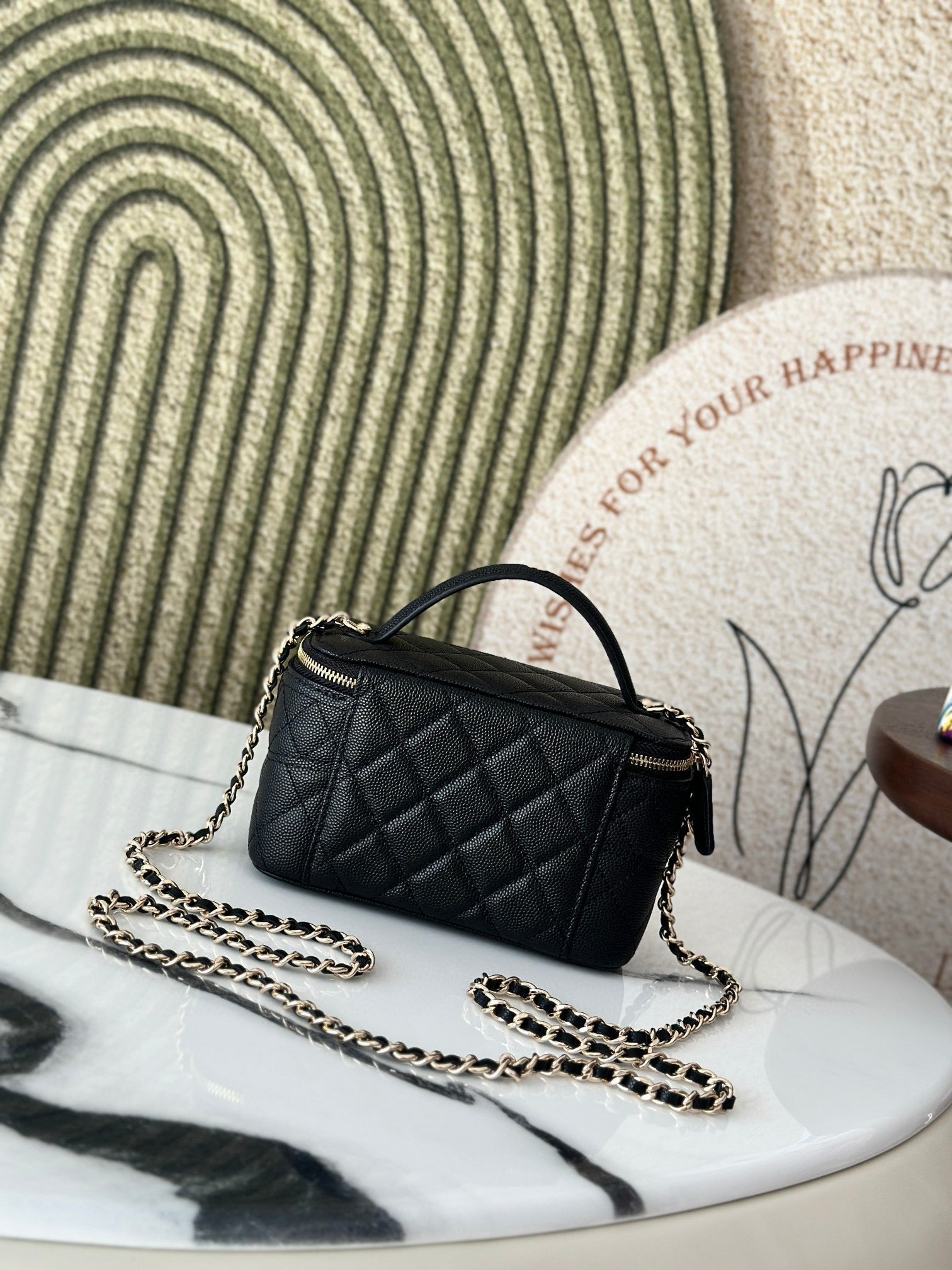 CHANEL VANITY 17 CAVIAR WITH HANDLE IN BLACK CALFSKIN GOLD HARDWARE