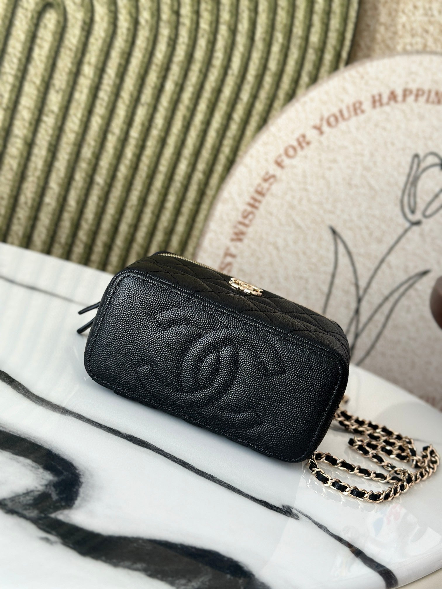 CHANEL VANITY 17 CAVIAR WITH HANDLE IN BLACK CALFSKIN GOLD HARDWARE