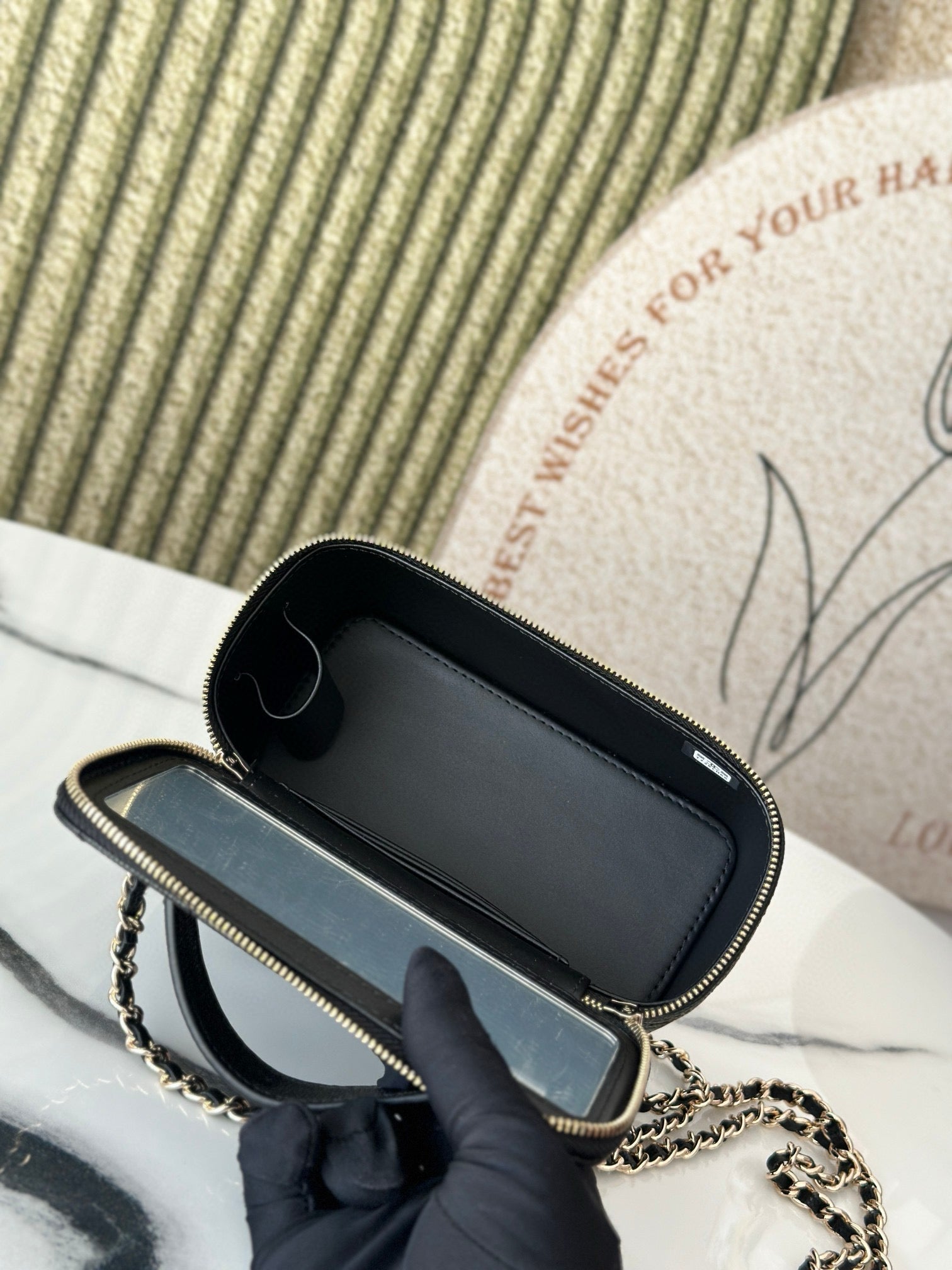 CHANEL VANITY 17 CAVIAR WITH HANDLE IN BLACK CALFSKIN GOLD HARDWARE