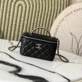 CHANEL 25P VANITY 17 CAVIAR WITH HANDLE METAL IN BLACK CALFSKIN SILVER HARDWARE
