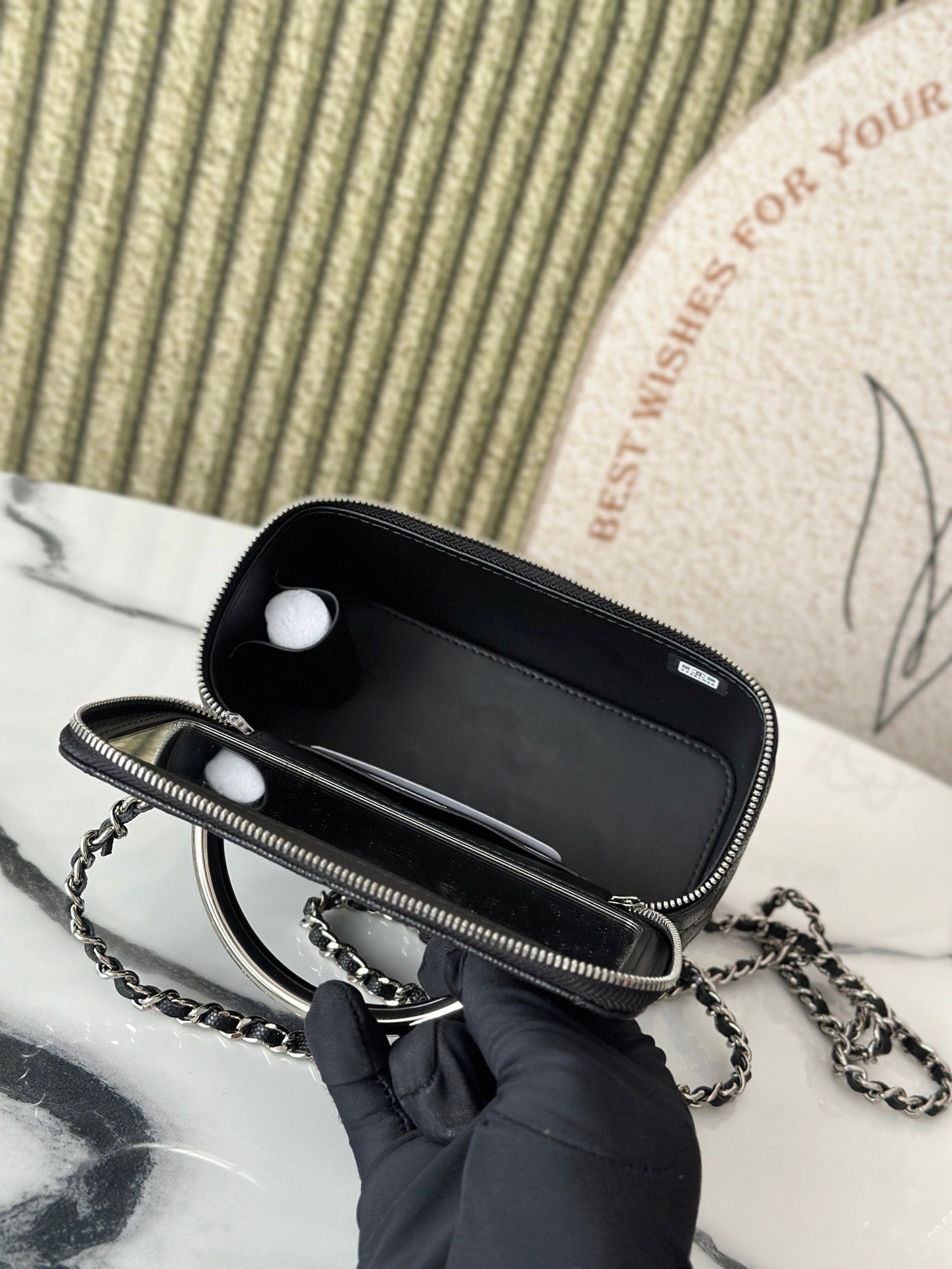 CHANEL 25P VANITY 17 CAVIAR WITH HANDLE METAL IN BLACK CALFSKIN SILVER HARDWARE