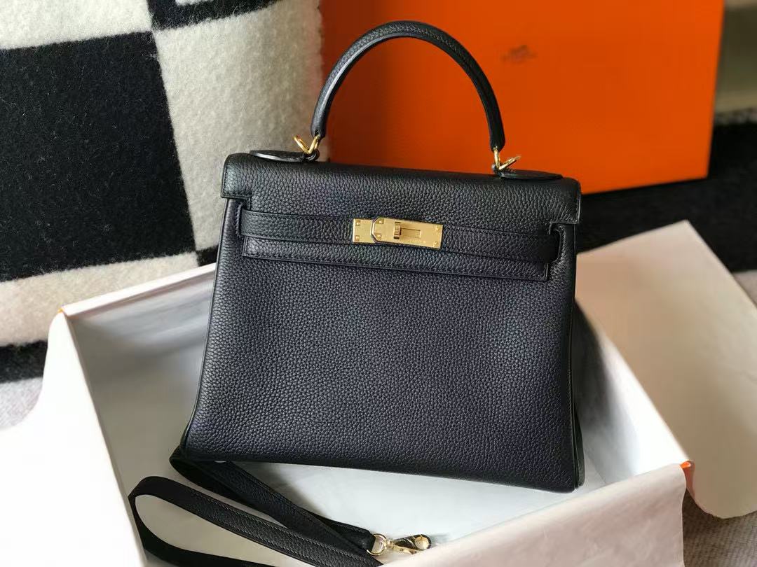HERMES KELLY BAG 28 IN BLACK TOGO LEATHER GOLD HARDWARE