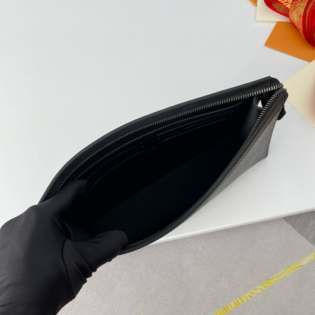 LOUIS VUITTON POCHETTE VOYAGE MM 26 MONOGRAM BLACK CALFSKIN