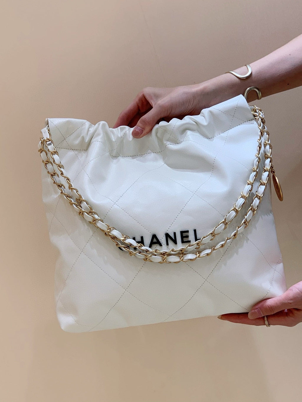 CHANEL HOBO BAG 37 WHITE  BLACK LAMBSKIN GOLD HARDWARE