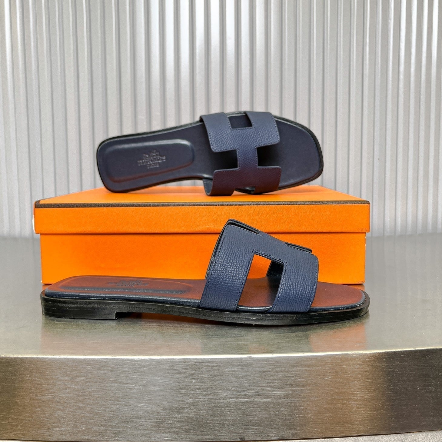 HERMES 0RAN SANDAL IN DARK BLUE CALFSKIN