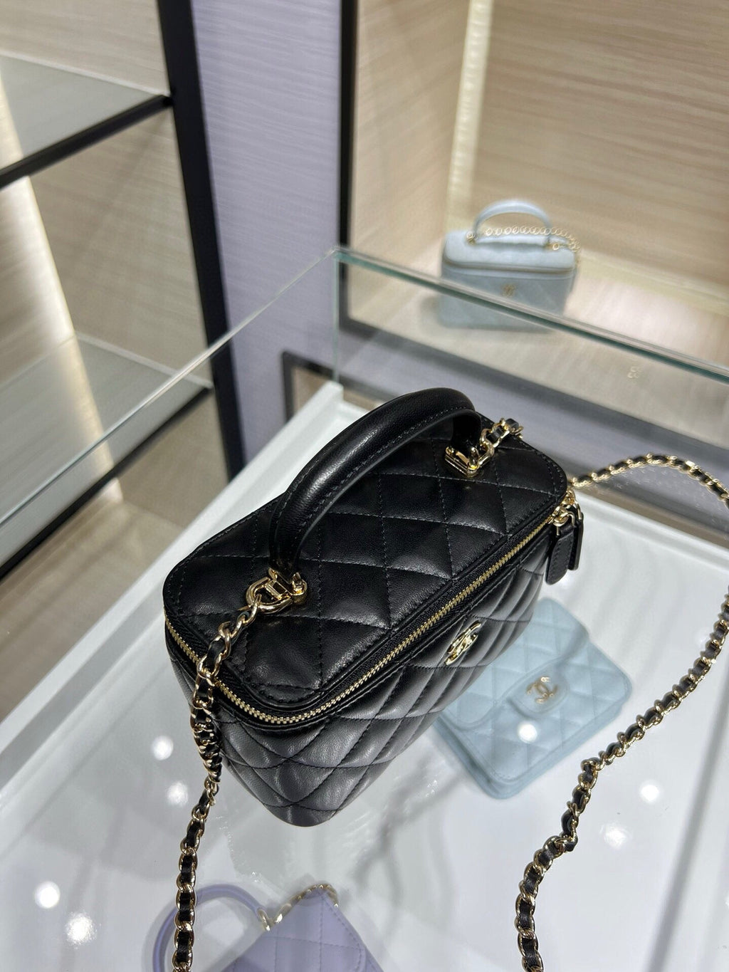 CHANEL VANITY 17 TOP HANDLE IN BLACK QUILTED LAMBSKIN GOLD HARDWARE
