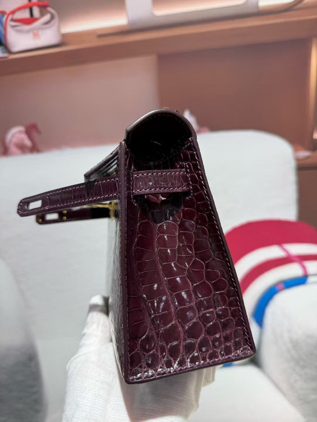 HERMES KELLY MINI 22 BORDEAUX RED AMERICAN ALLIGATOR GOLD BUCKLE