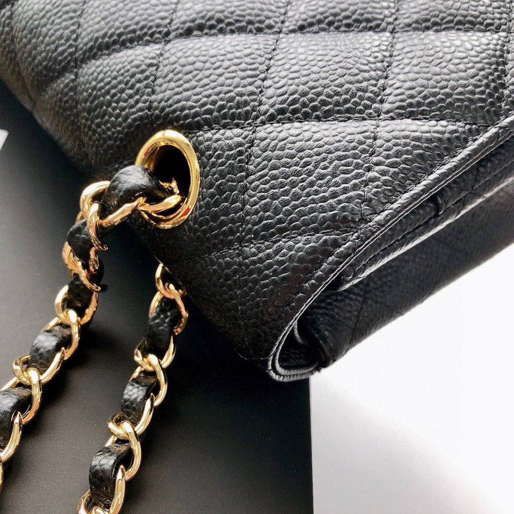 CHANEL FLAP BAG 25 IN BLACK CAVIAR LEATHER GOLD HARDWARE