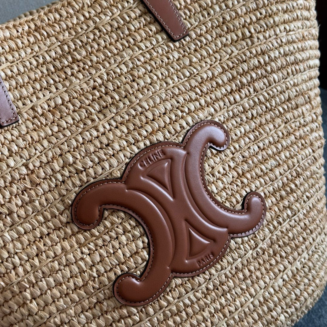 CELINE MEDIUM SUPPLE  CLASSIC PANIER IN RAFFIA AND CALFSKIN