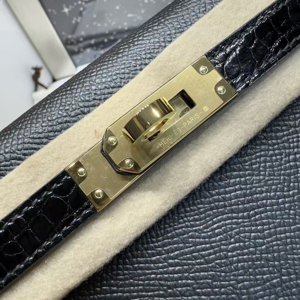 HERMES KELLY MINI 19 BLACK TOGO LETHER GOLD HARDWARE
