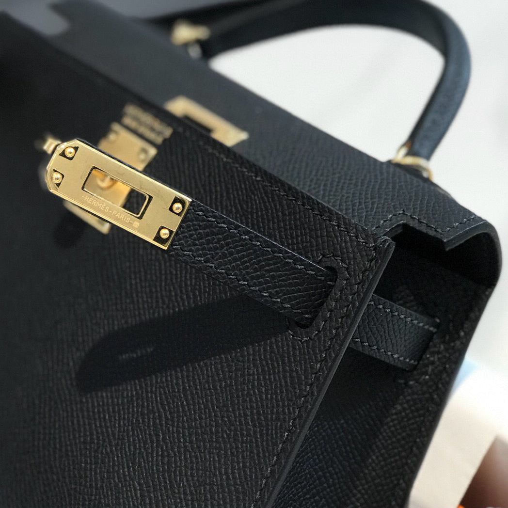 HERMES KELLY MINI 19 BLACK EPSOM CALFSKIN GOLD HARDWARE