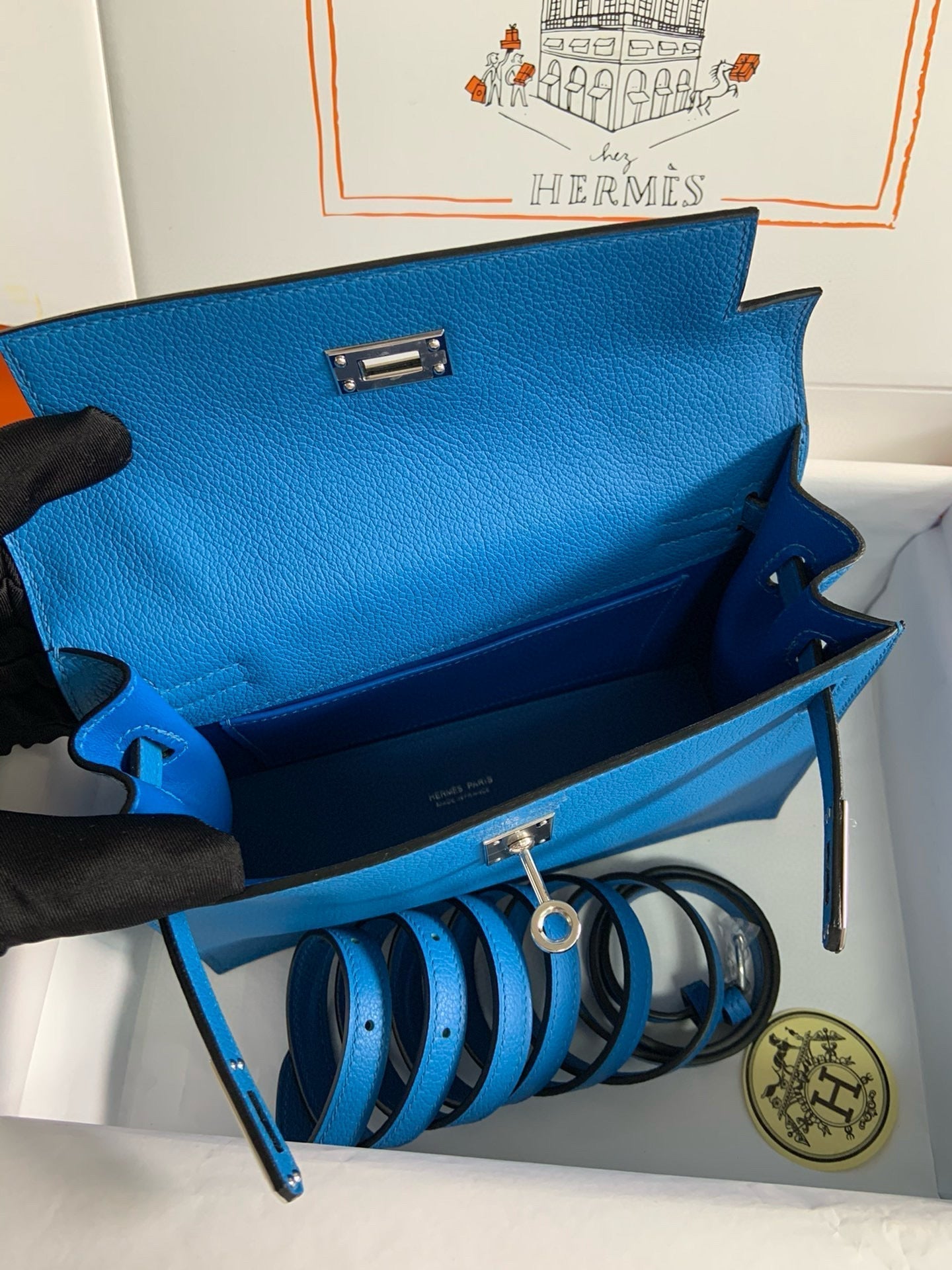 HERMES KELLY DANSE 22 EVERCOLOR BLUE IN CALFSKIN GOLD HARDWARE