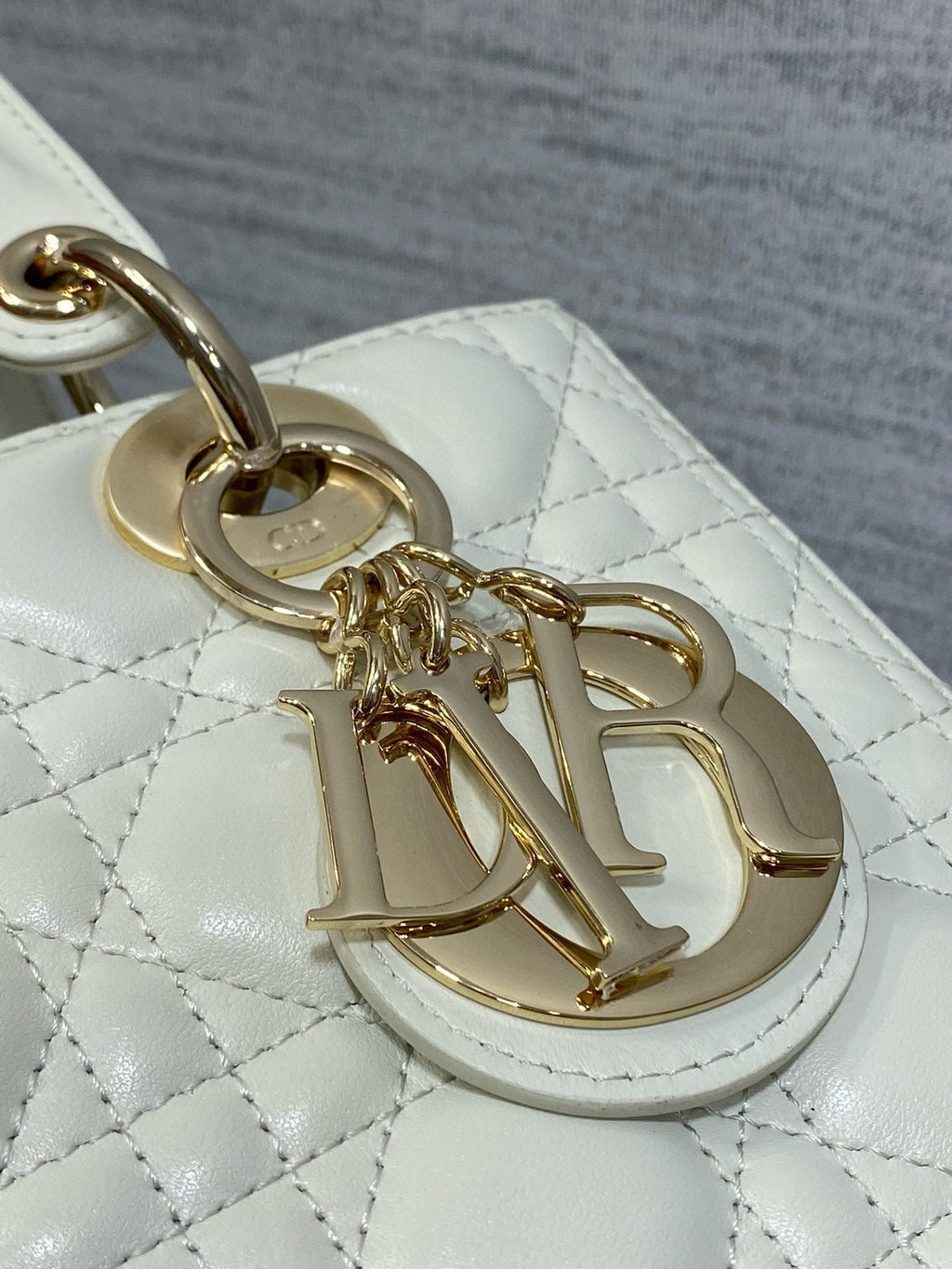 DIOR LADY BAG 24 IN WHITE CALFSKIN GOLD HARDWARE