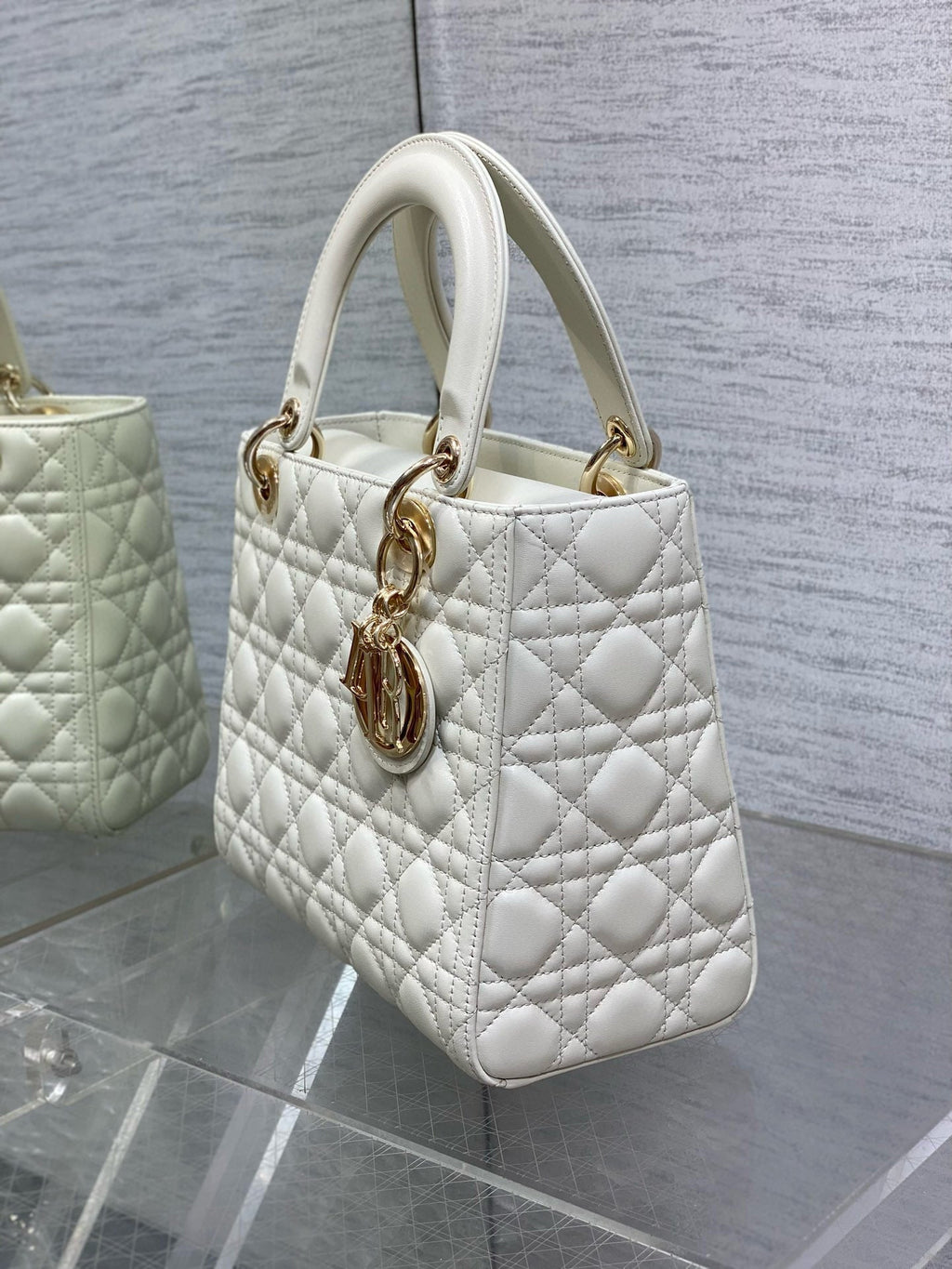 DIOR LADY BAG 24 IN WHITE CALFSKIN GOLD HARDWARE