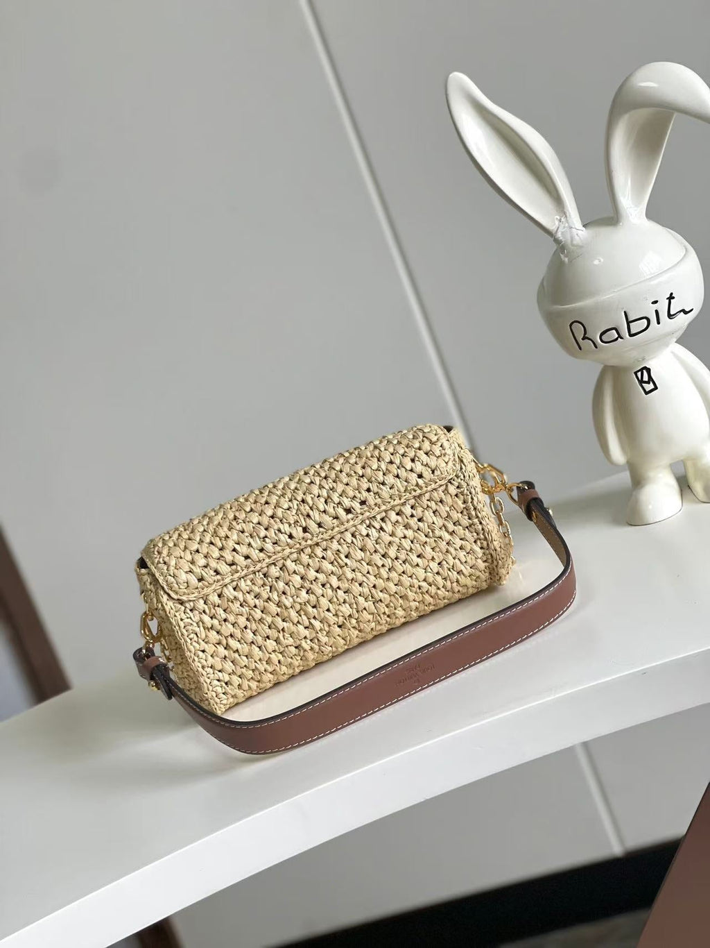 LOUIS VUITTON LV SHOULDER BAG 24 IN BEIGE WOVEN RAFFIA GOLD HARDWARE
